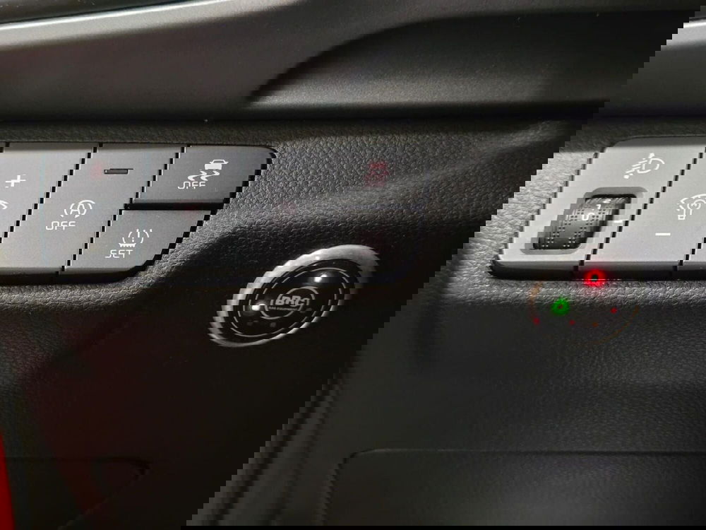 Kia Stonic usata a Rimini (20)