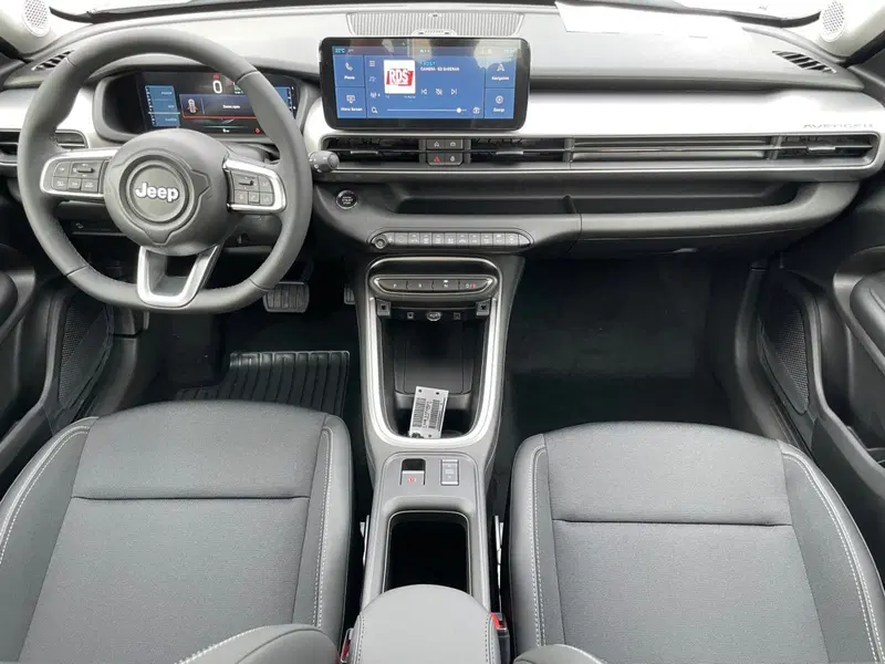 Jeep Avenger nuova a Ancona (10)