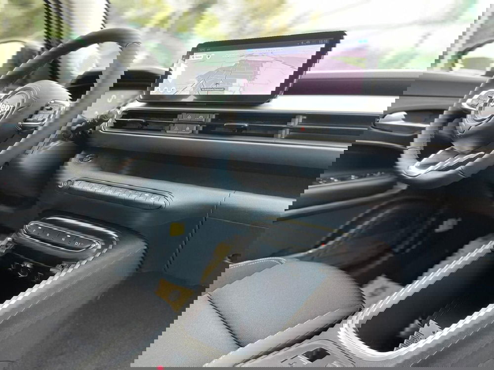 Jeep Avenger nuova a Ancona (16)