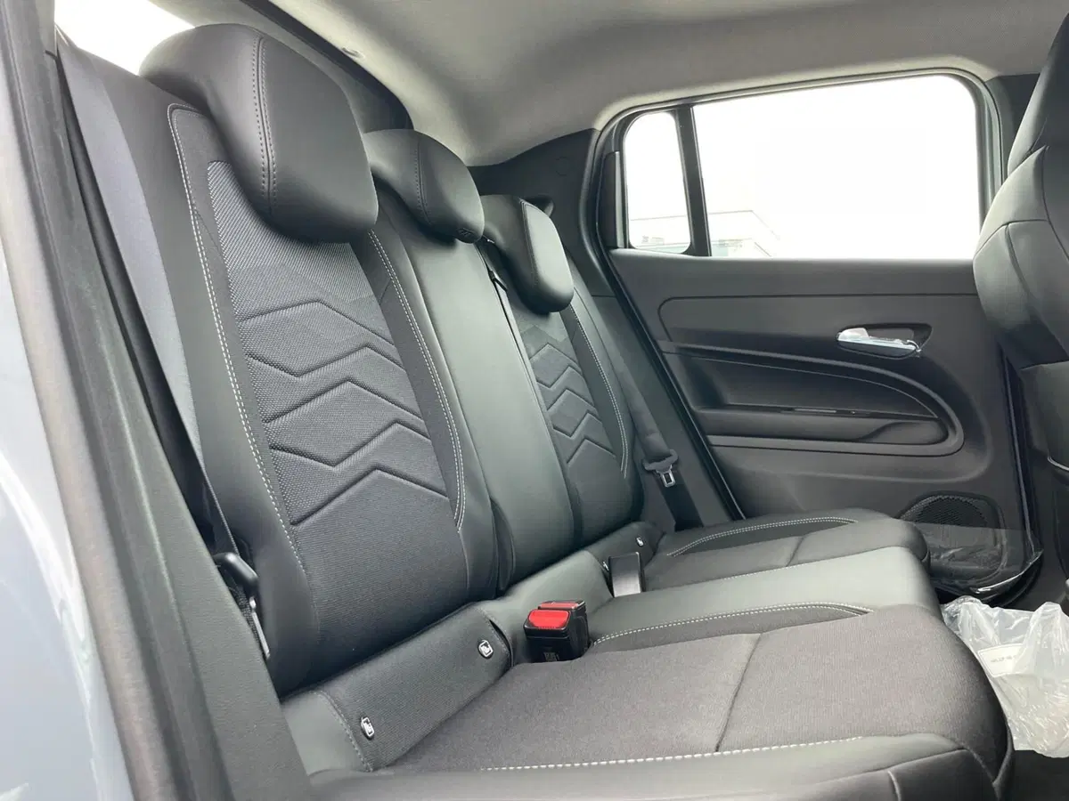 Jeep Avenger nuova a Ancona (18)