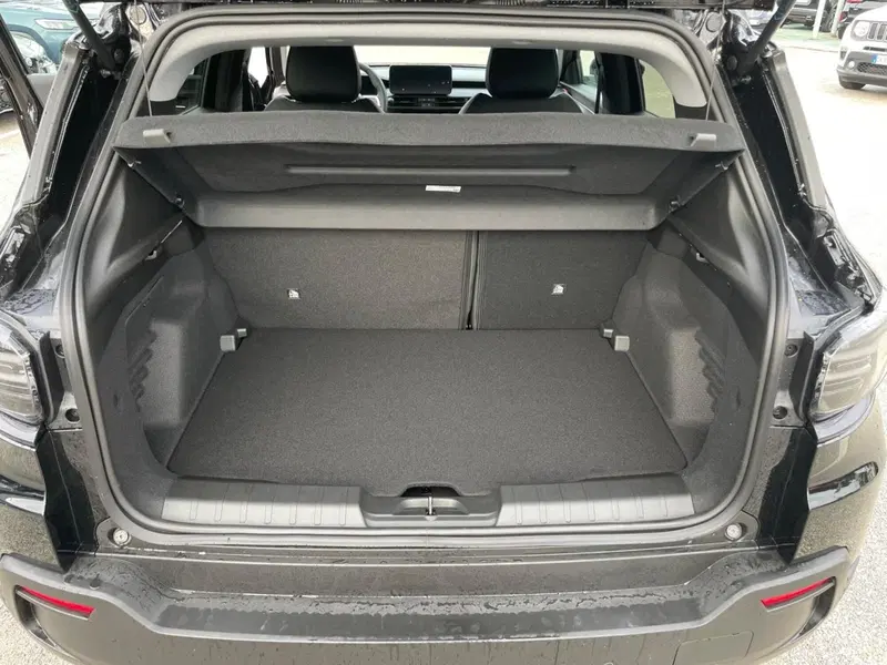 Jeep Avenger nuova a Ancona (18)