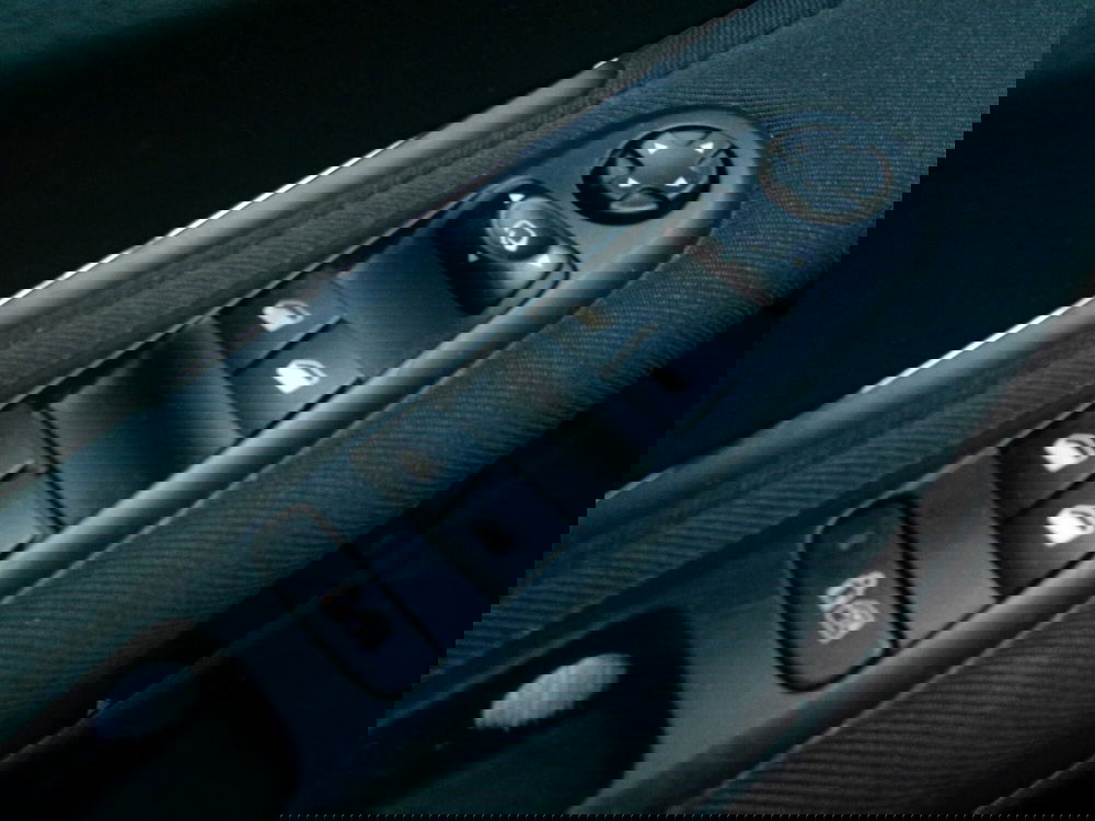 Peugeot 5008 usata a Venezia (18)