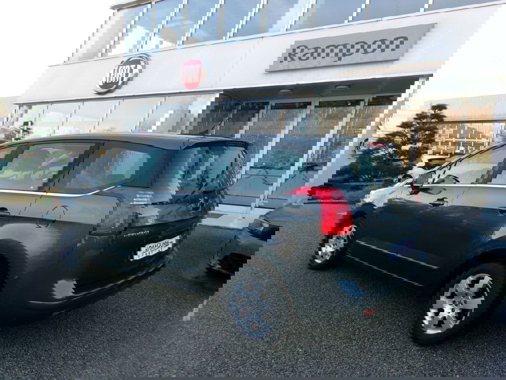 Peugeot 5008 usata a Venezia (5)