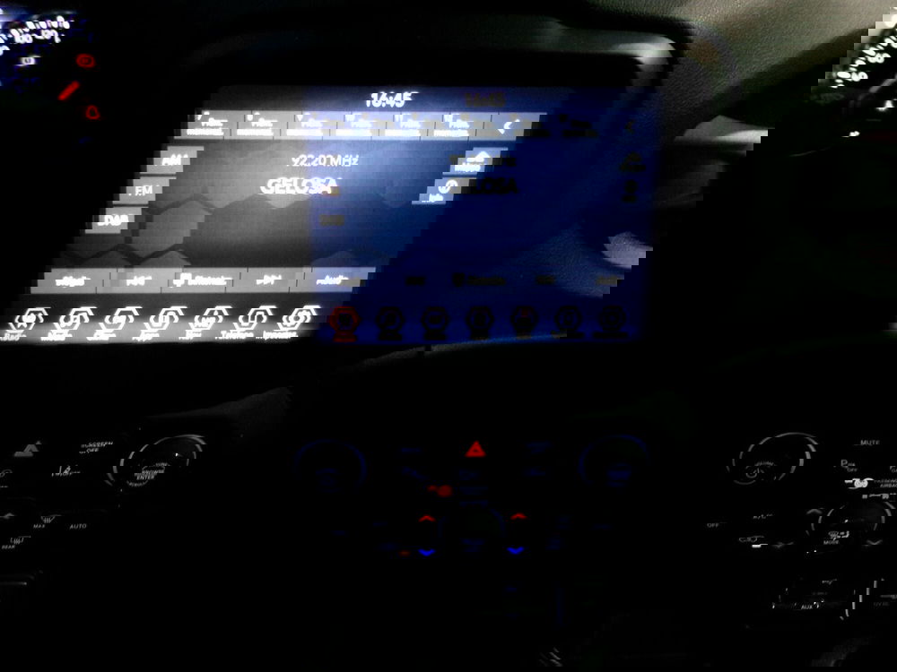 Jeep Renegade usata a Venezia (17)