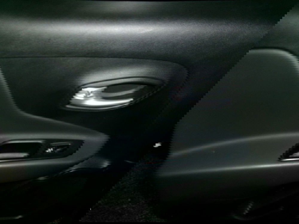 Jeep Renegade usata a Venezia (19)