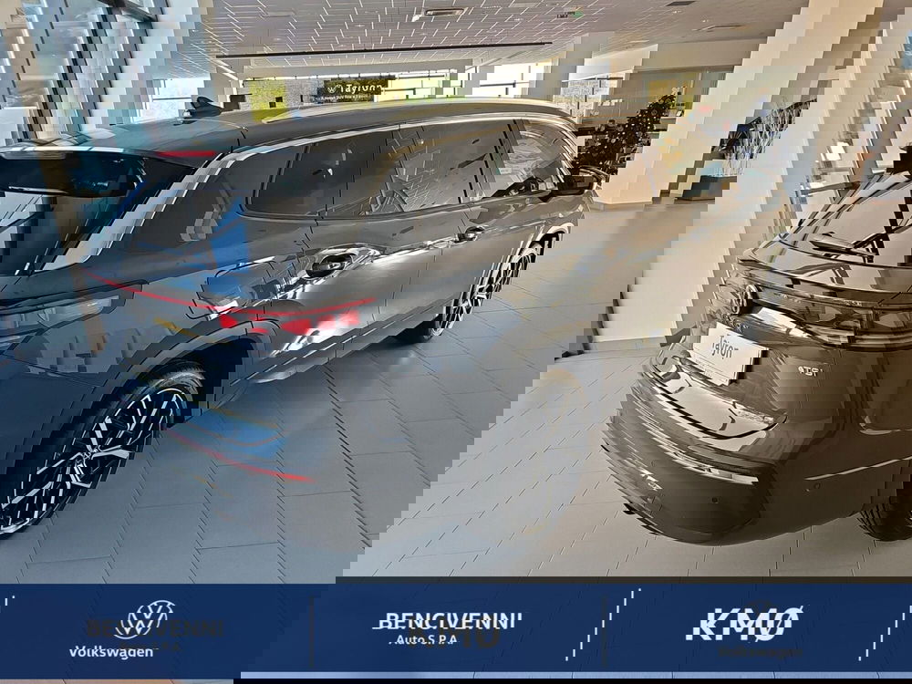 Volkswagen Tayron nuova a Catanzaro (9)