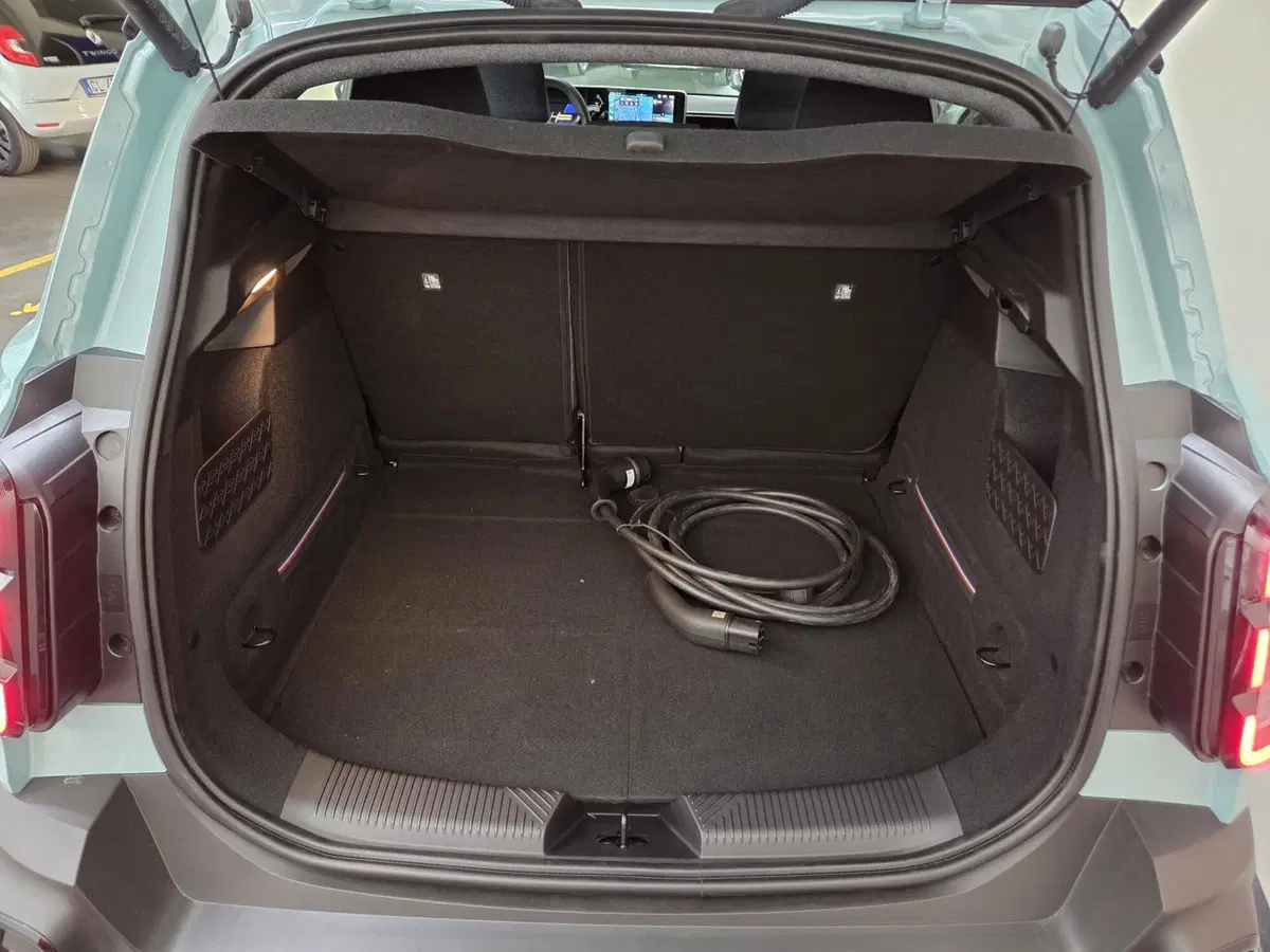 Renault Scenic E-Tech Electric usata a Verona (14)
