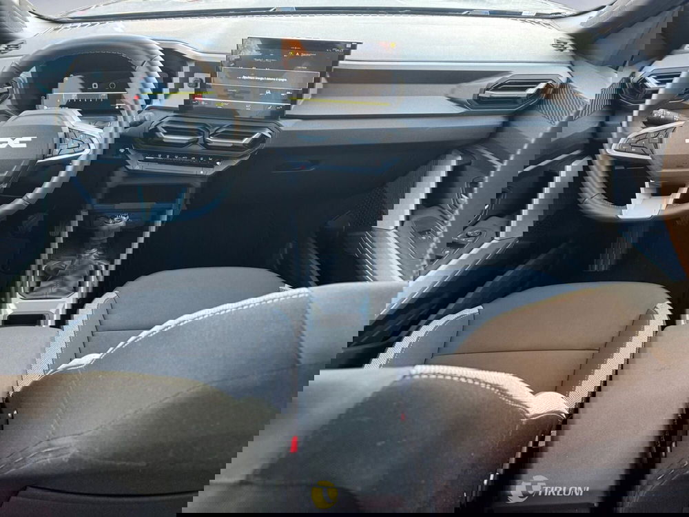 Dacia Bigster usata a Milano (12)