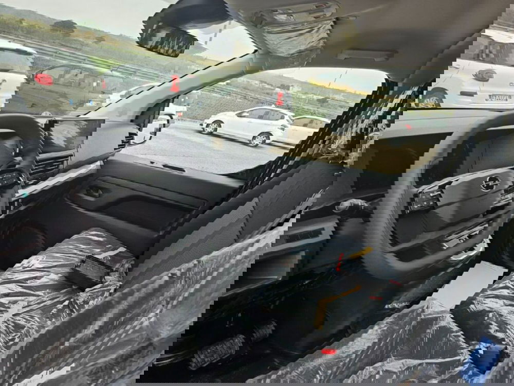 Opel Zafira Life nuova a Foggia (10)