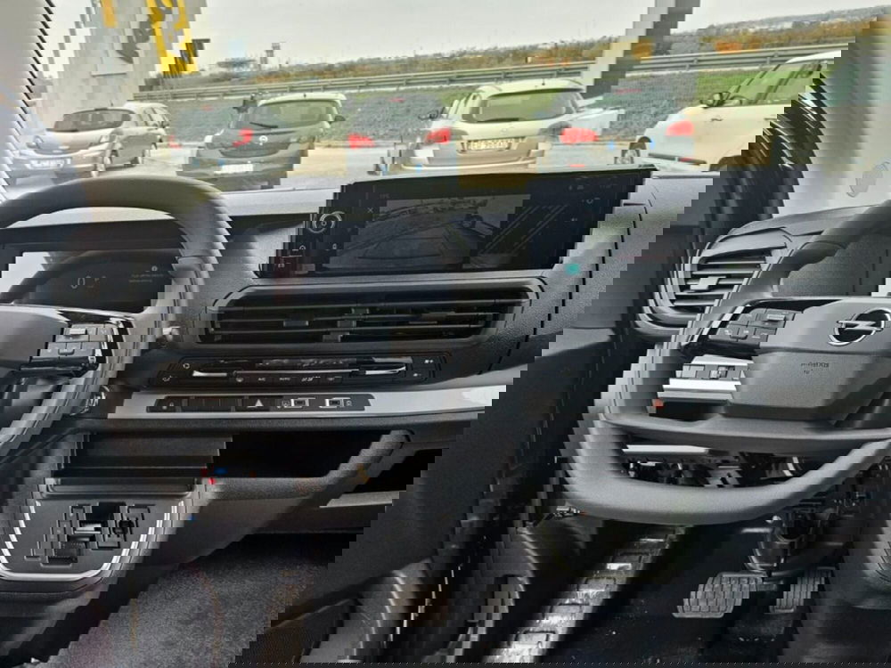 Opel Zafira Life nuova a Foggia (11)