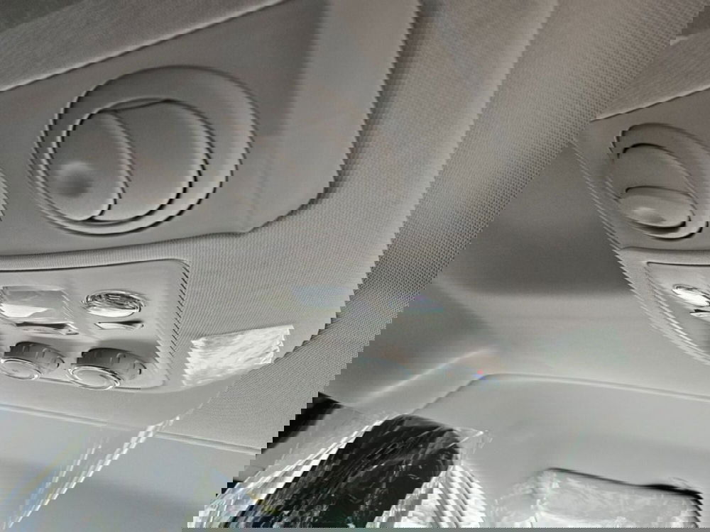 Opel Zafira Life nuova a Foggia (8)