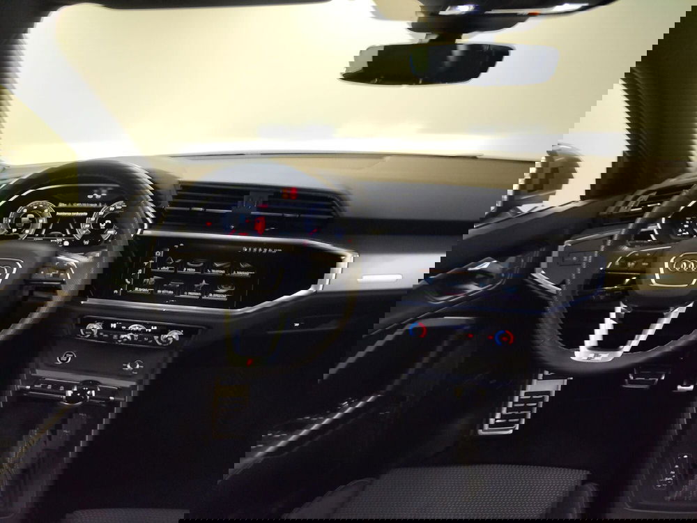 Audi Q3 Sportback usata a Modena (7)