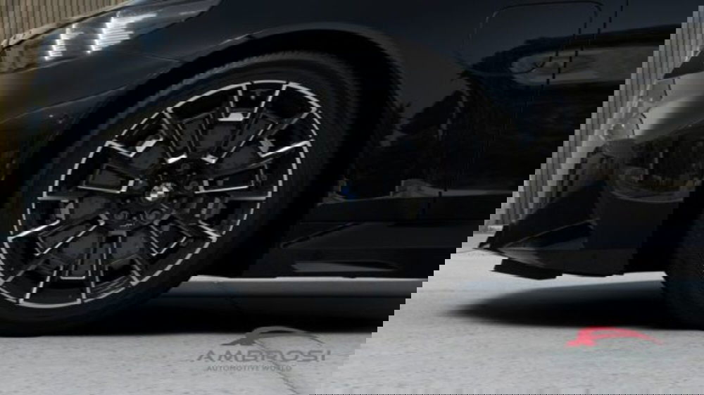 BMW Serie 5 Touring nuova a Perugia (8)