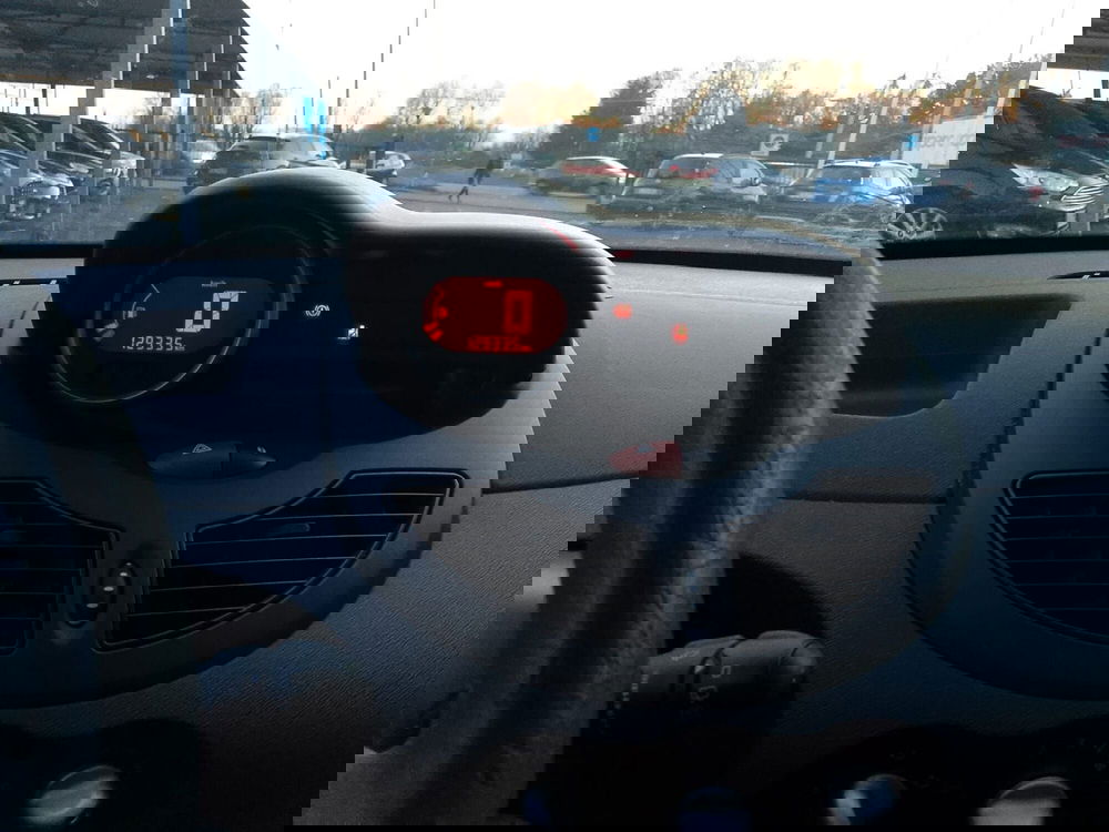 Renault Twingo usata a Torino (8)