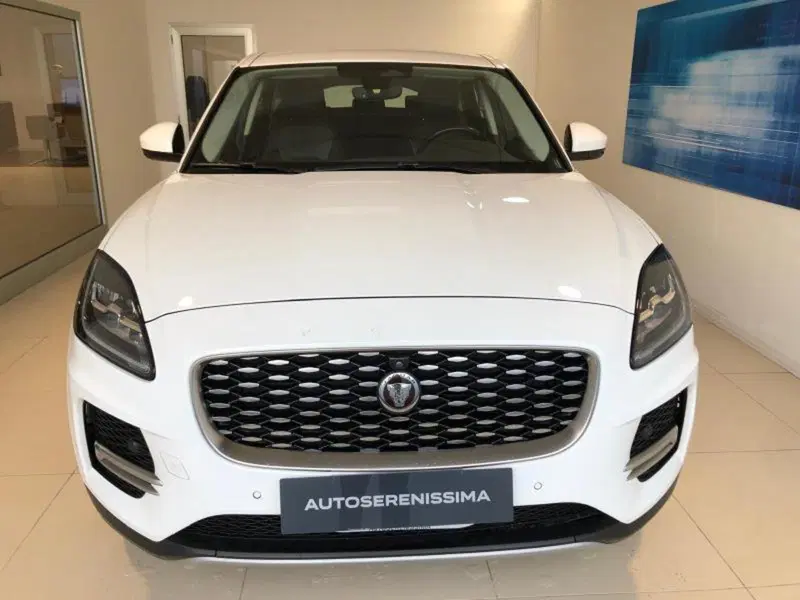 Jaguar E-Pace usata a Venezia (2)