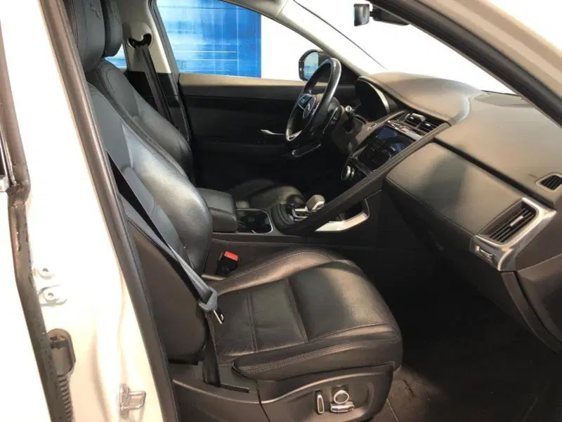 Jaguar E-Pace usata a Venezia (6)