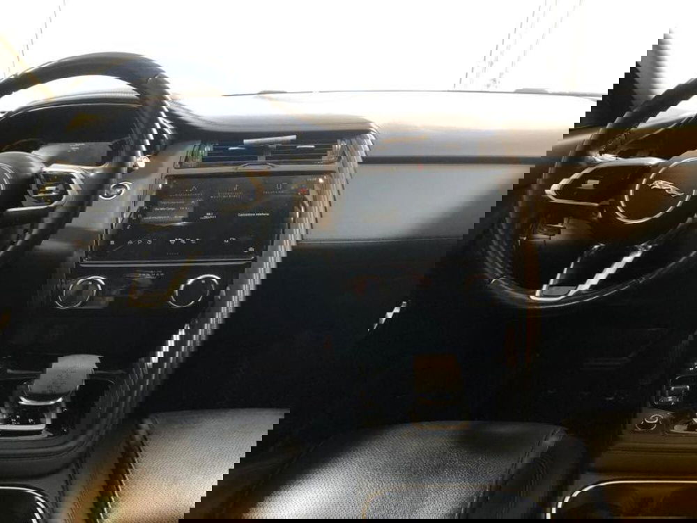 Jaguar E-Pace usata a Venezia (8)