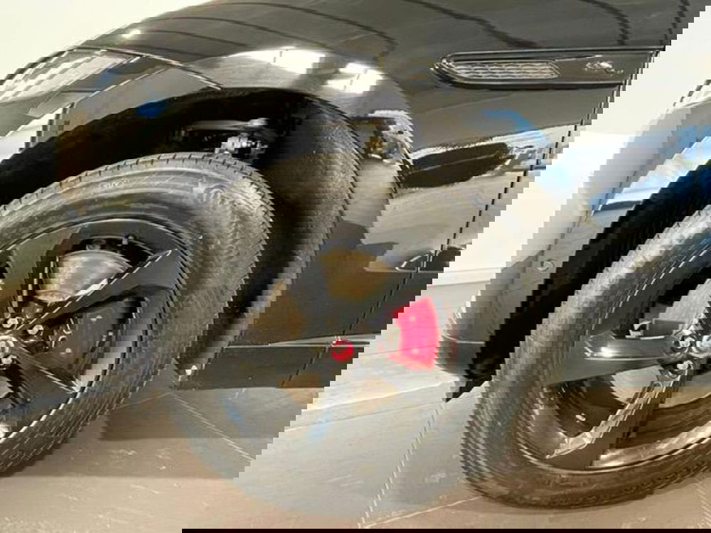 Jaguar F-Pace usata a Venezia (10)