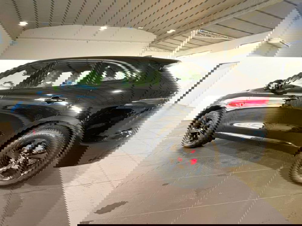 Jaguar F-Pace usata a Venezia (6)