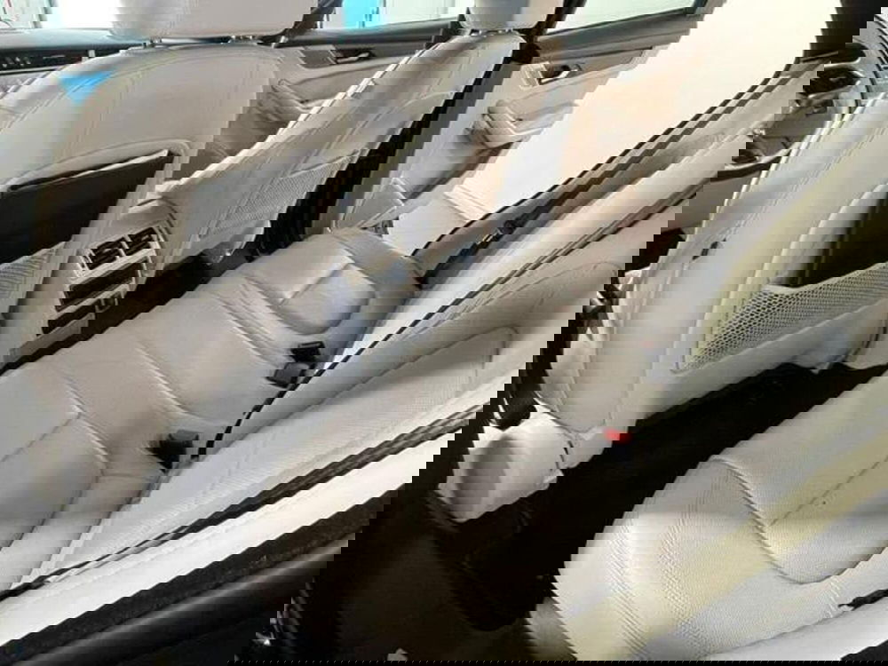 Jaguar F-Pace usata a Venezia (8)