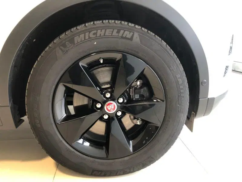 Jaguar E-Pace usata a Venezia (10)