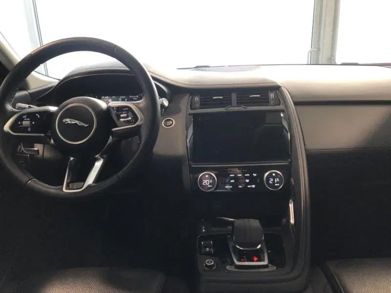 Jaguar E-Pace usata a Venezia (5)