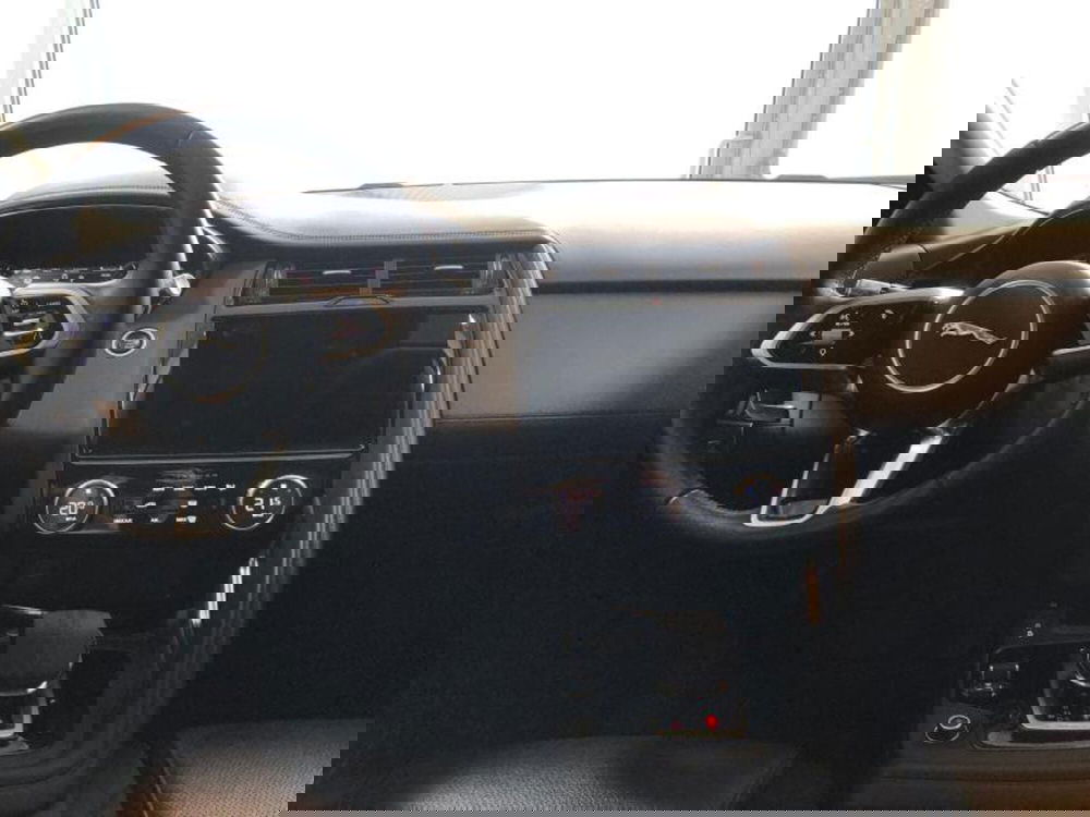 Jaguar E-Pace usata a Venezia (5)