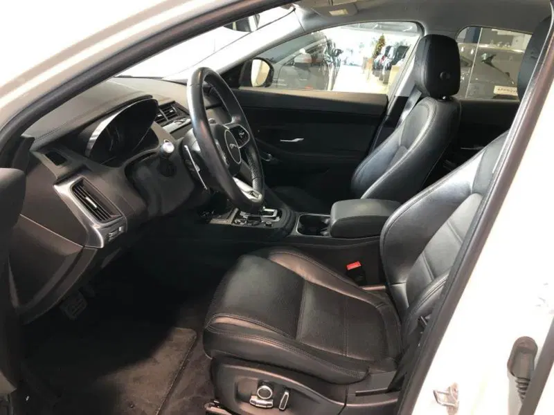 Jaguar E-Pace usata a Venezia (6)