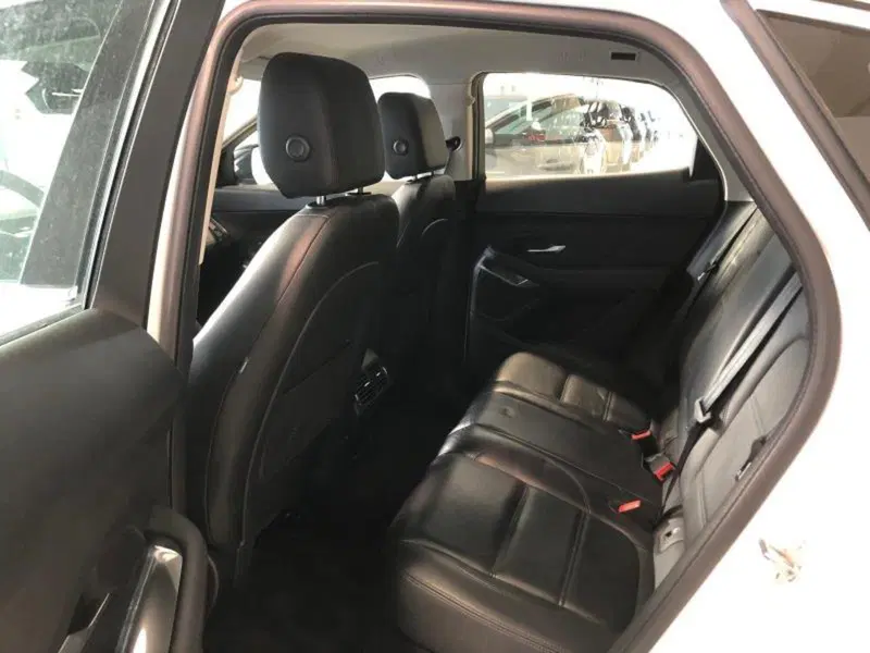 Jaguar E-Pace usata a Venezia (7)