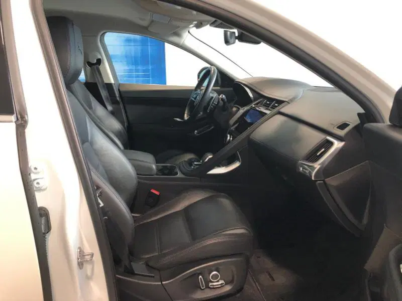 Jaguar E-Pace usata a Venezia (9)