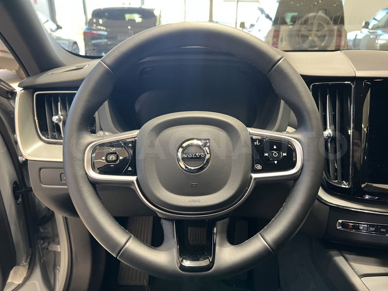 Volvo XC60 usata a Forlì-Cesena (17)