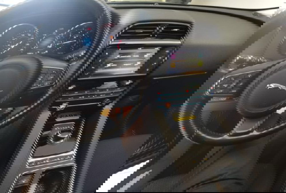 Jaguar F-Pace usata a Modena (13)