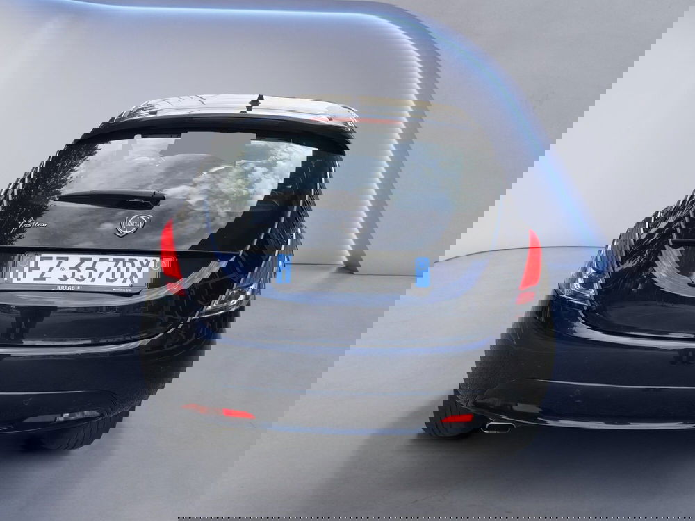 Lancia Ypsilon usata a Padova (5)