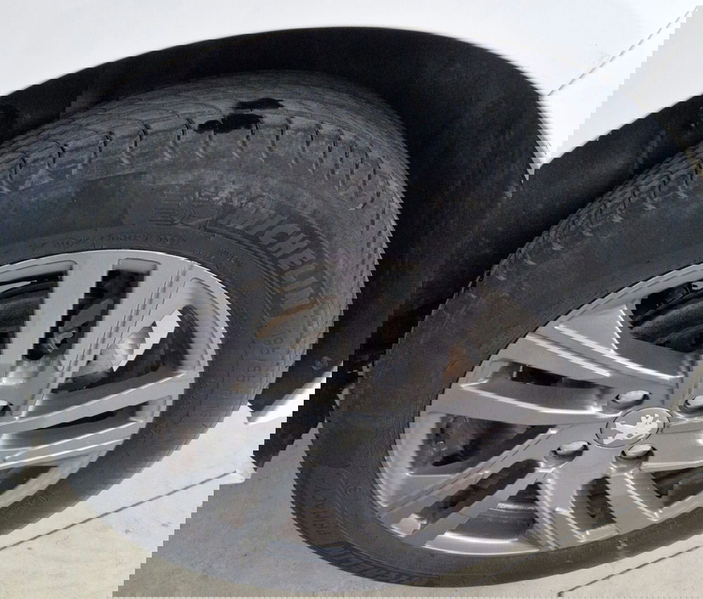 Peugeot 208 usata a Terni (15)