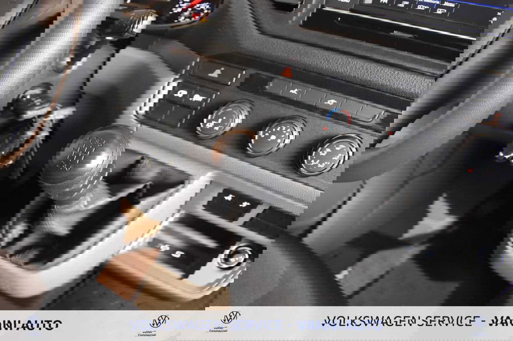 Volkswagen Veicoli Commerciali Crafter Furgone nuova a Verona (13)