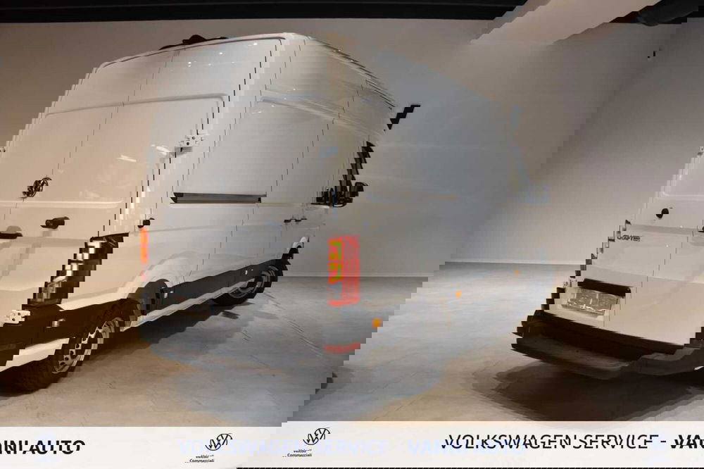 Volkswagen Veicoli Commerciali Crafter Furgone nuova a Verona (4)