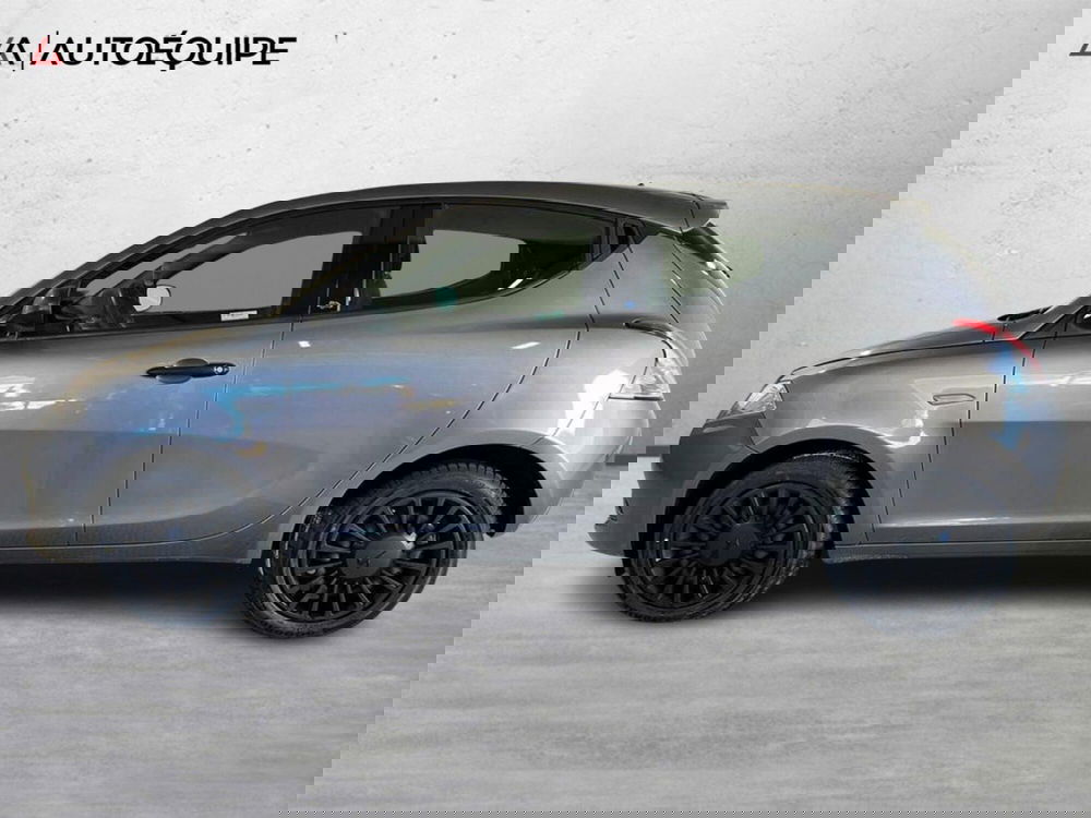 Lancia Ypsilon usata a Roma (2)