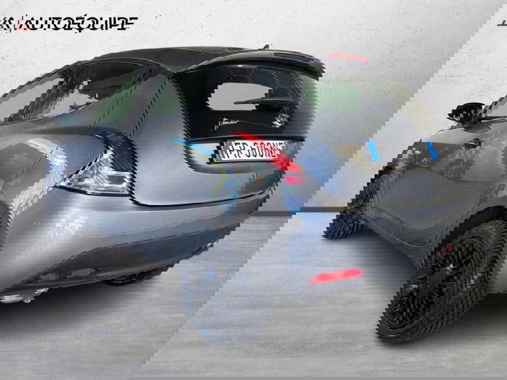 Lancia Ypsilon usata a Roma (3)