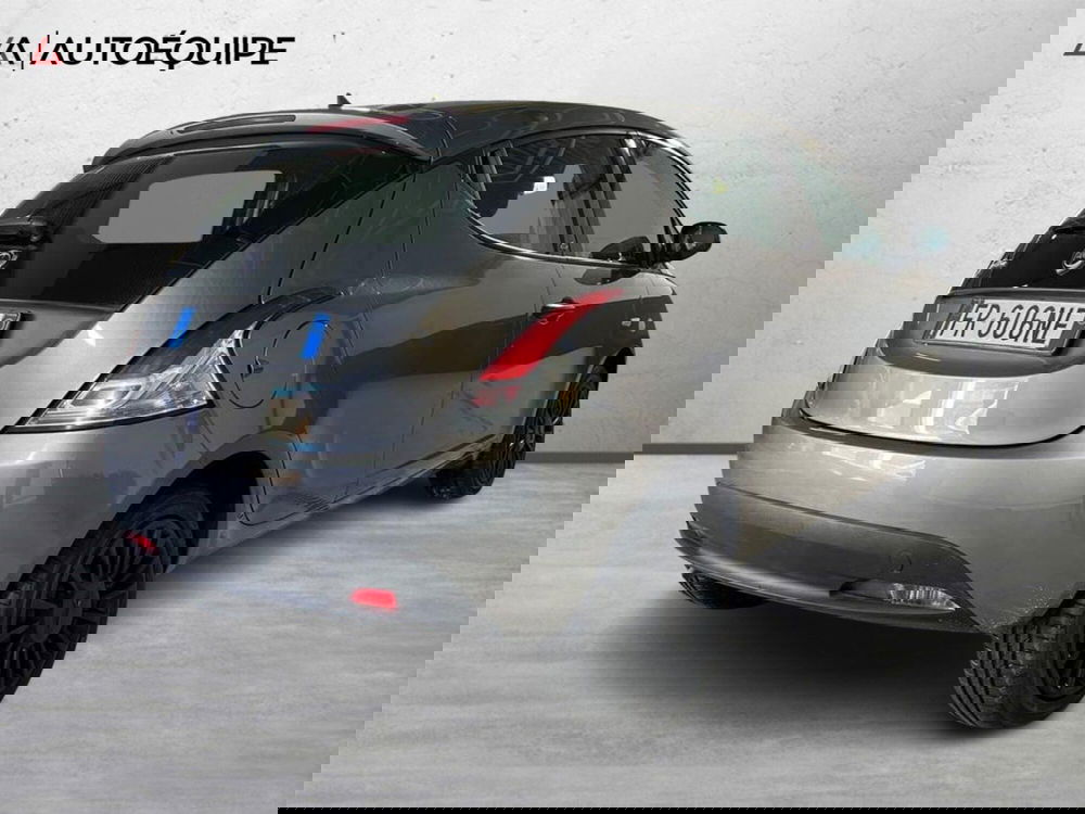 Lancia Ypsilon usata a Roma (5)