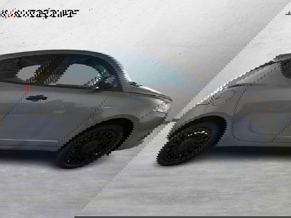 Lancia Ypsilon usata a Roma (6)