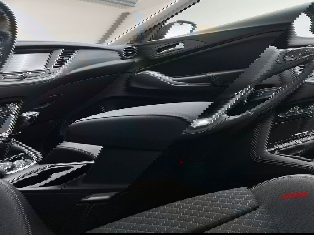 Opel Grandland X usata a Roma (13)