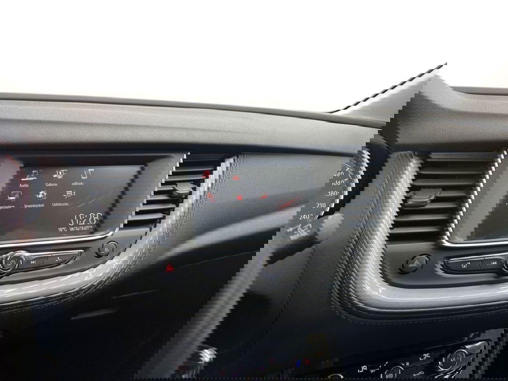 Opel Grandland X usata a Roma (14)