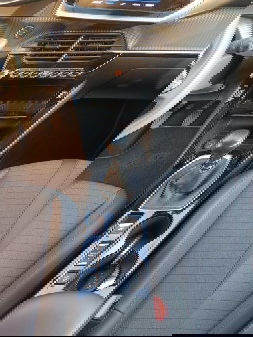 Peugeot 2008 usata a Parma (15)