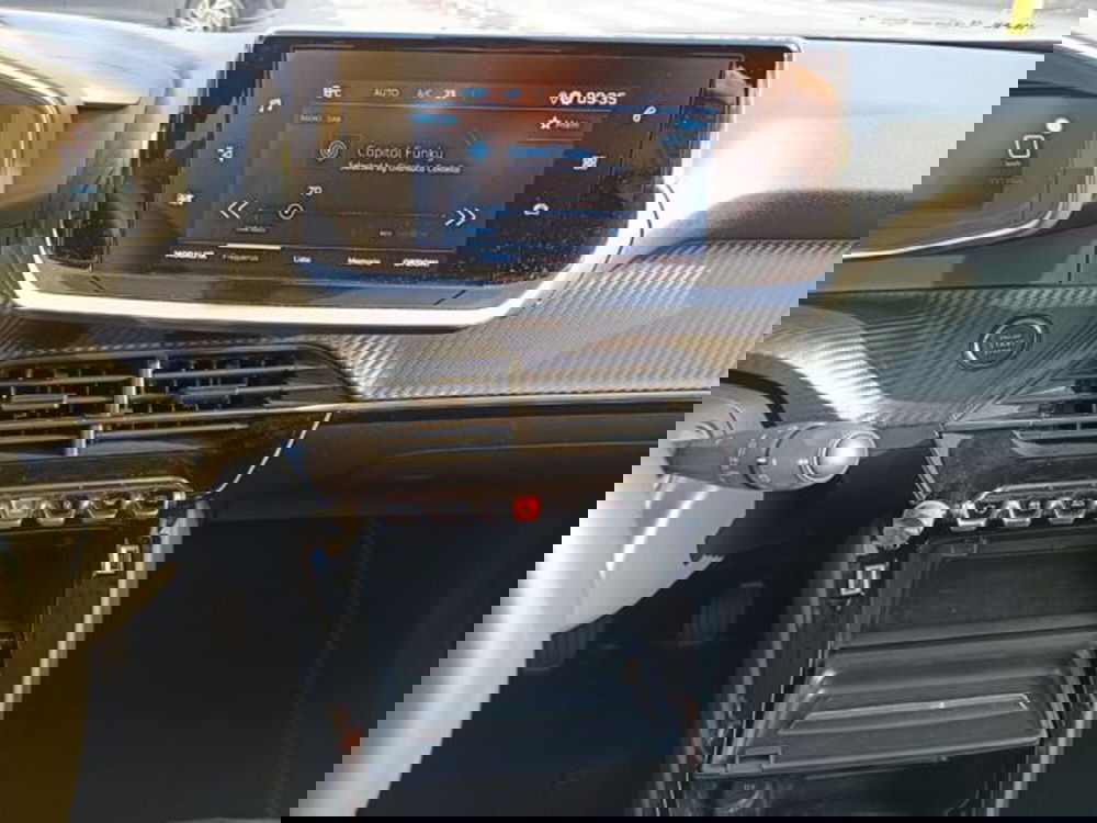 Peugeot 2008 usata a Parma (17)