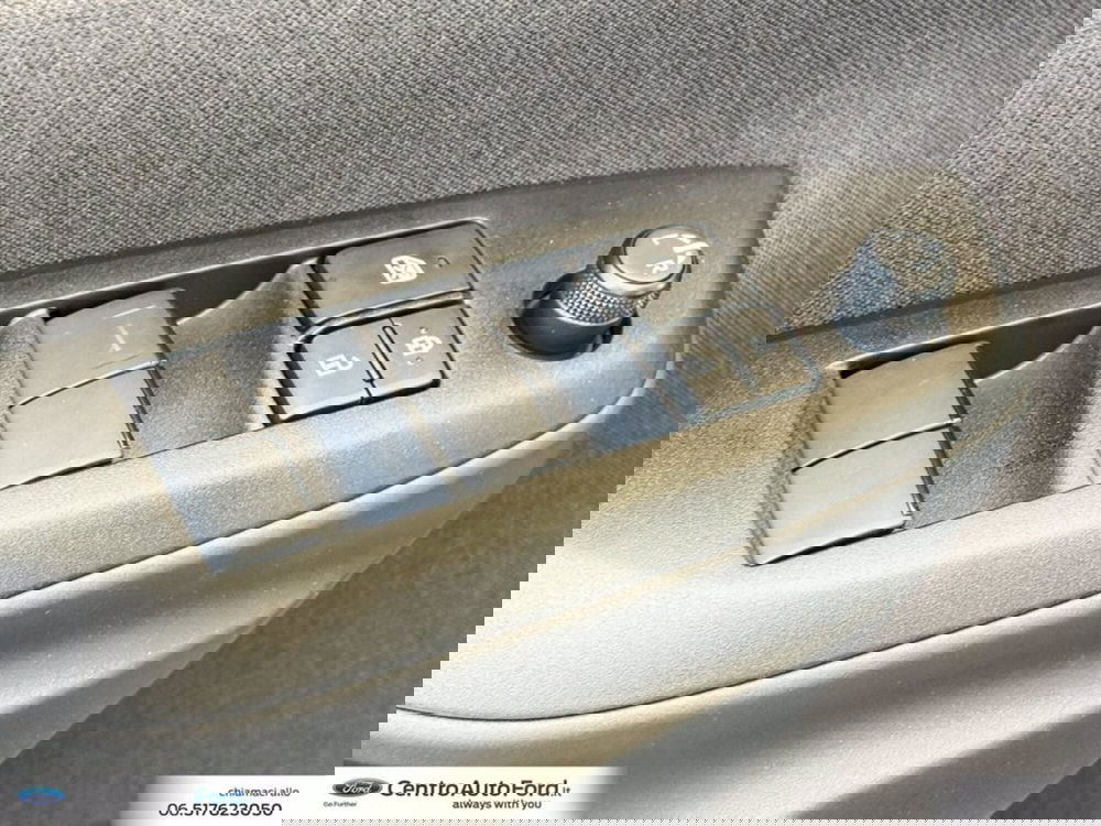 Mazda Mazda2 Hybrid nuova a Roma (19)