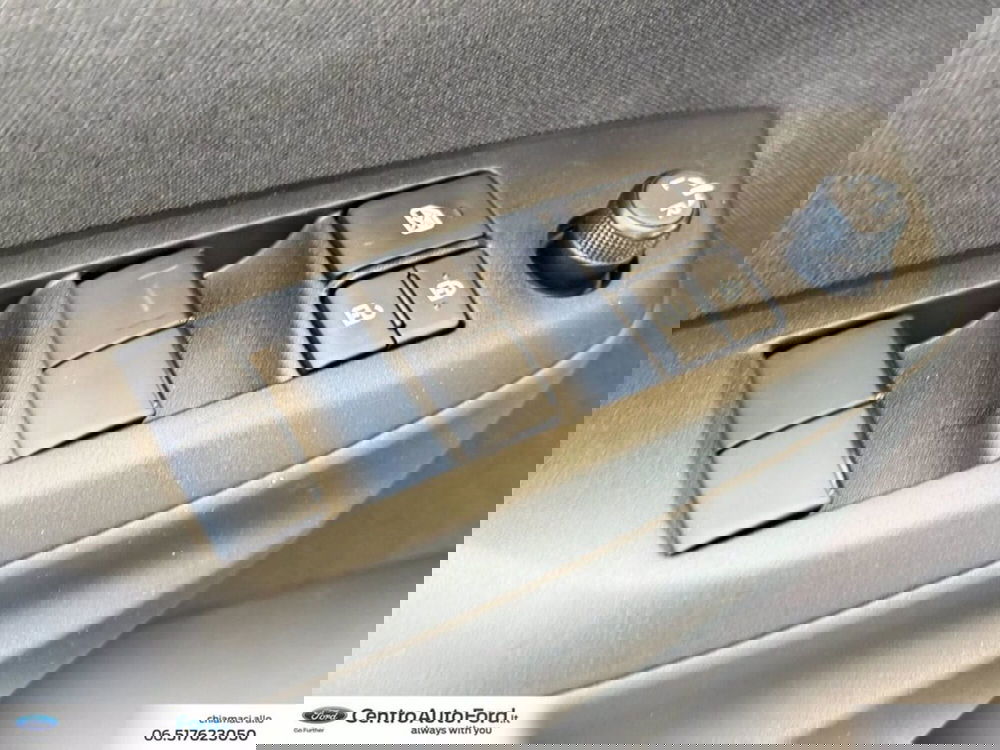 Mazda Mazda2 Hybrid nuova a Roma (19)