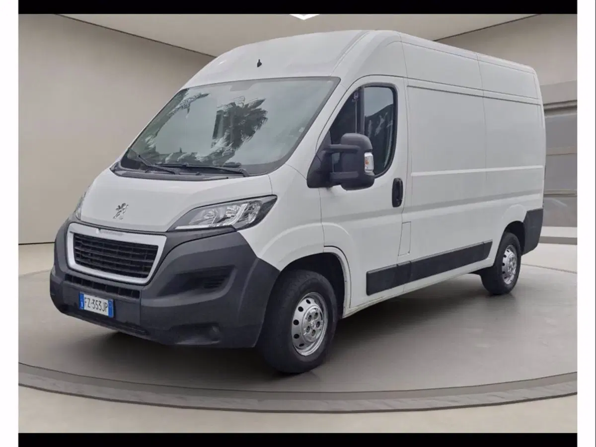 Peugeot Boxer Furgone usata a Catania