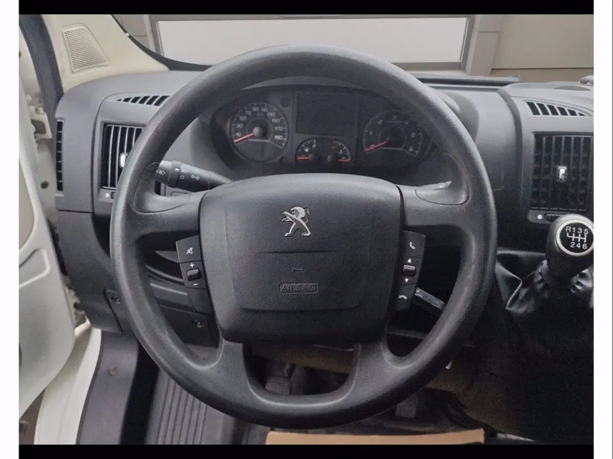 Peugeot Boxer Furgone usata a Catania (20)