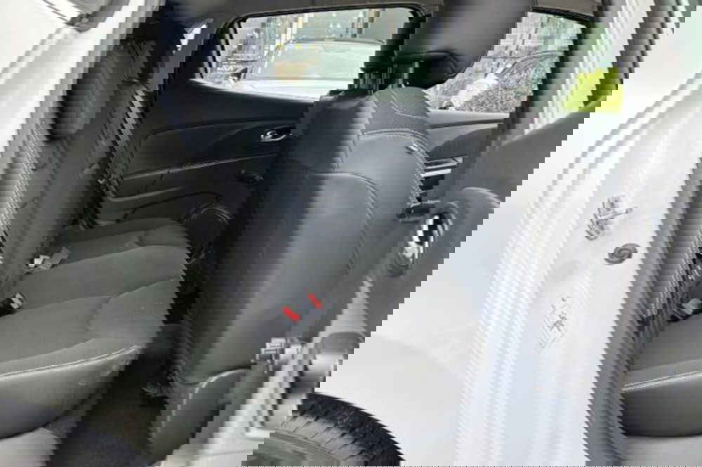 Renault Clio usata a Latina (10)