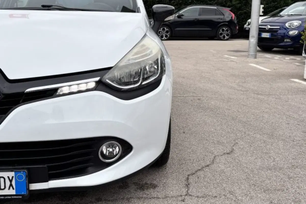Renault Clio usata a Latina (11)